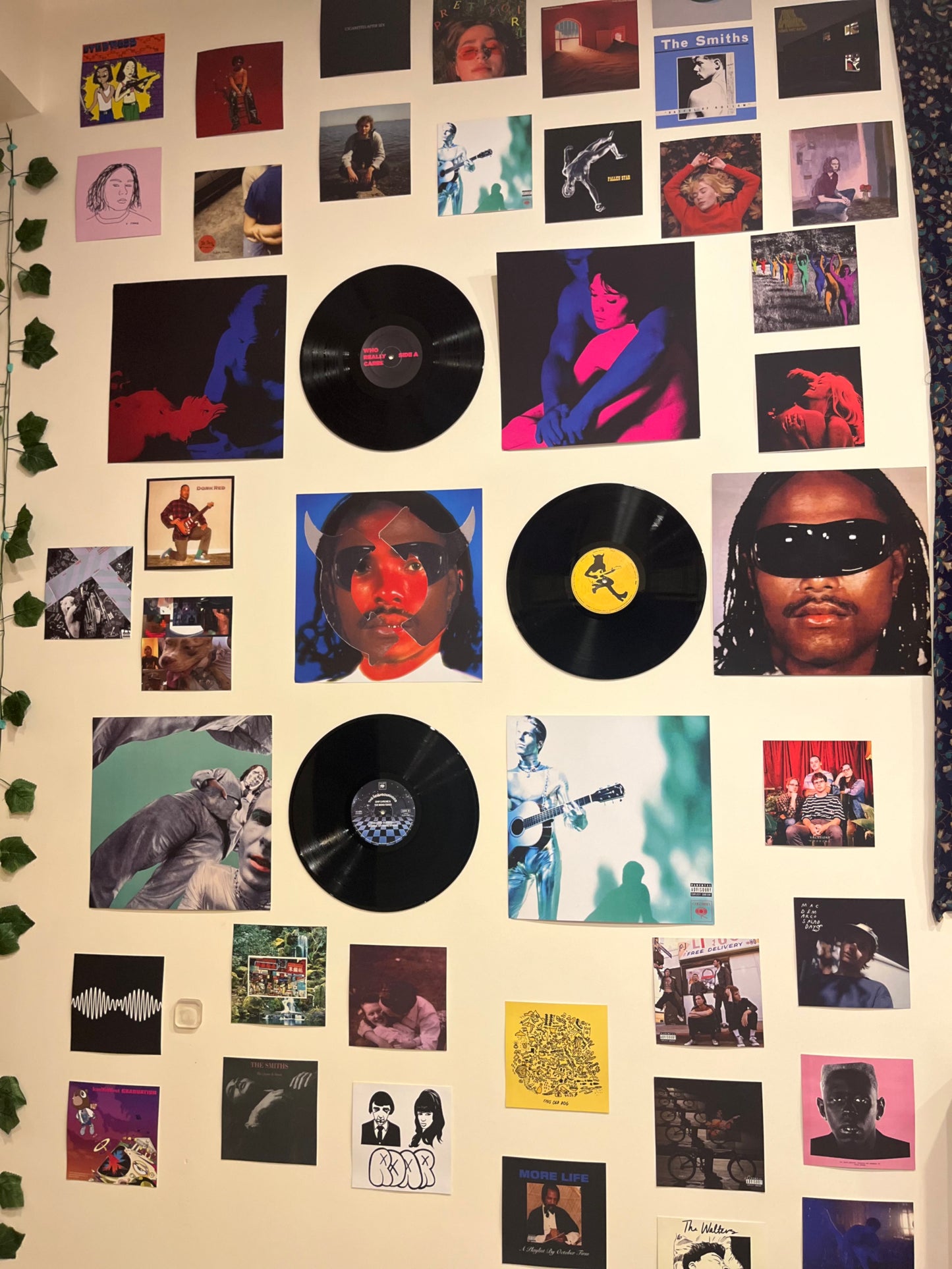CUSTOM WALL DECOR SET - ALBUM COVER POSTERS AND VINYL RECORDS