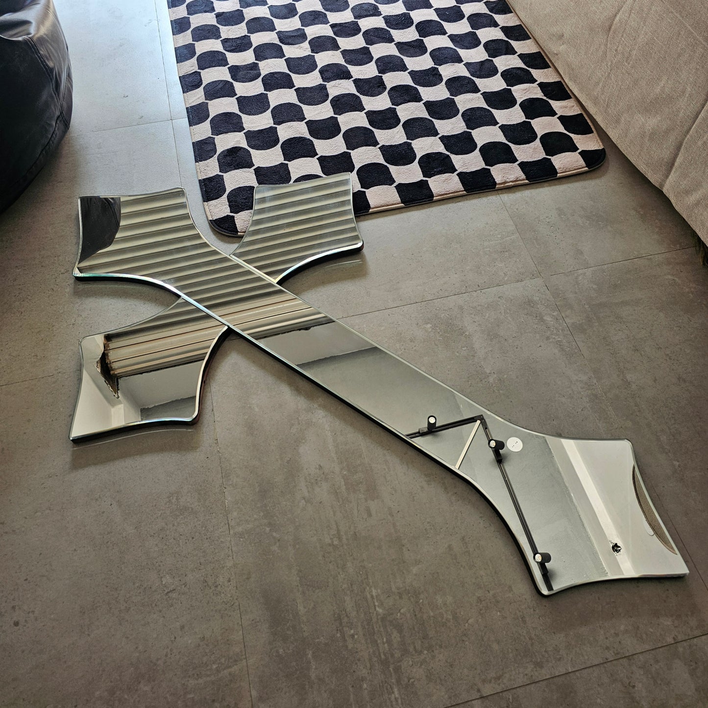 CHROME CROSS MIRROR (Y2K AESTHETIC)